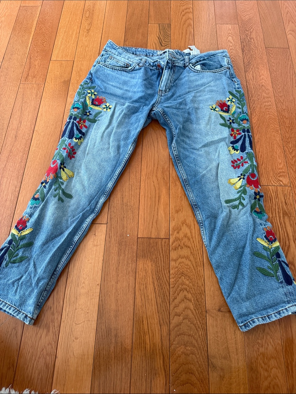 Zara Light Blue Jeans with Multicolor Floral Embroidery